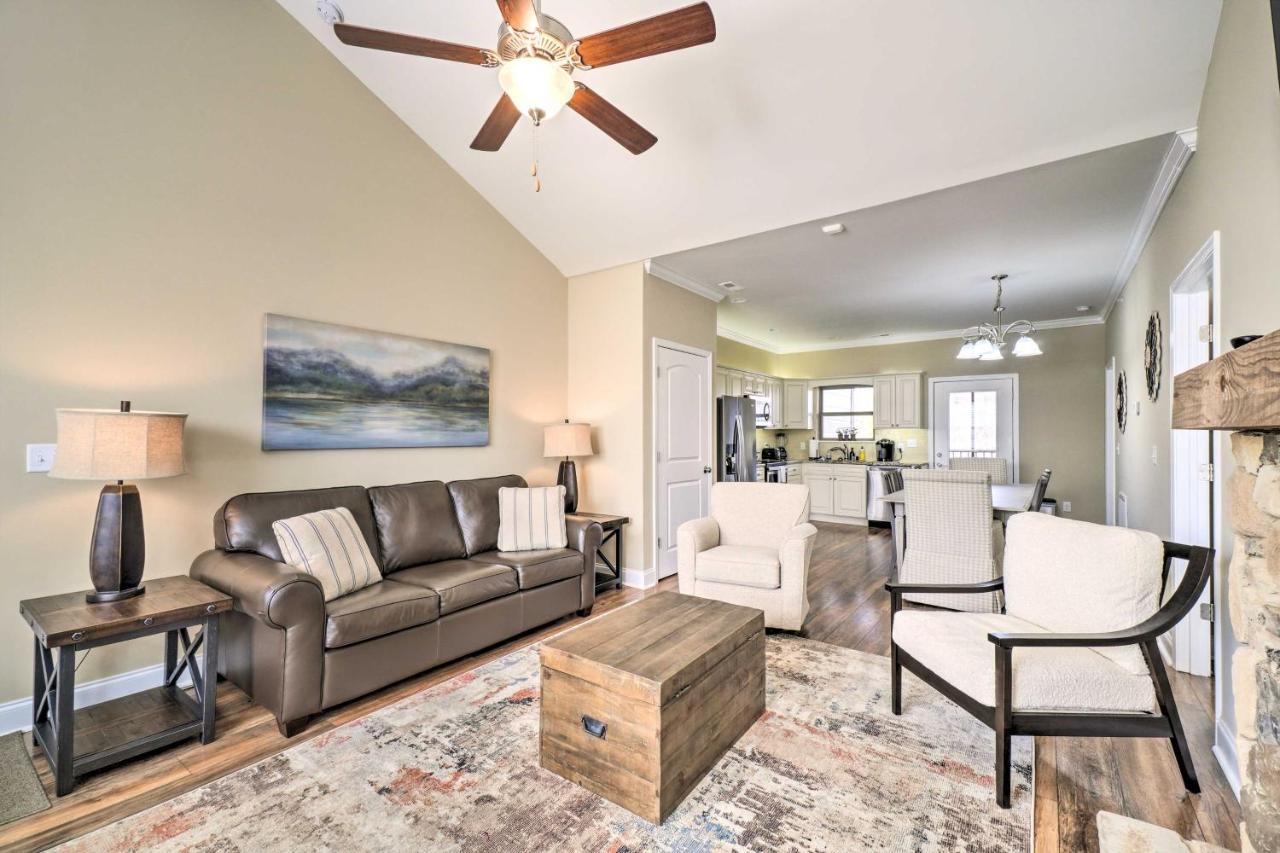 Chic Townsend Condo With Saltwater Pool! Zewnętrze zdjęcie